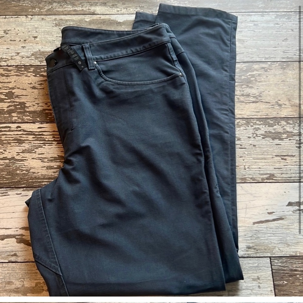 Mens Lululemon pants 36
